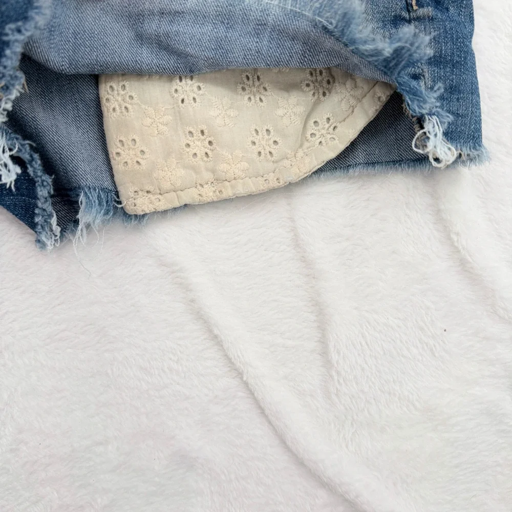 Forever 21 Crochet Denim Shorts Cutoff Distressed High Rise Festival Coquette 29